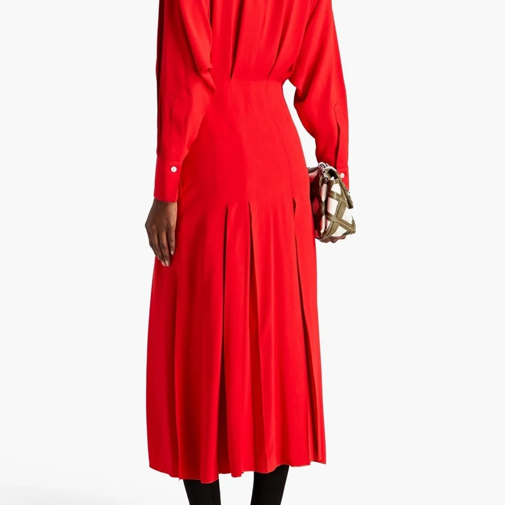 VICTORIA BECKHAM
Pleated satin-crepe midi shirt dress - Picture 2 of 9